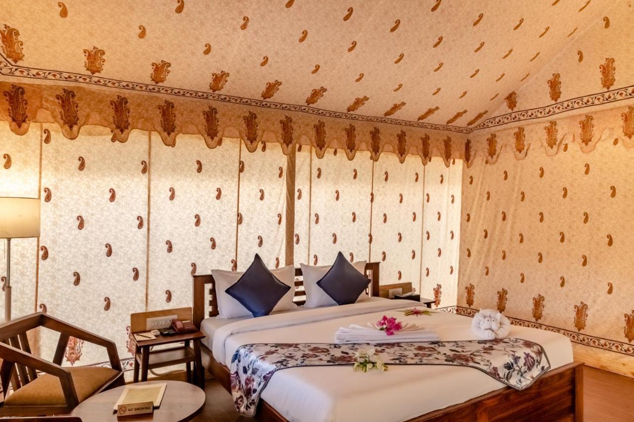 Rawai Luxury Tents Pushkar Hotel Exterior photo