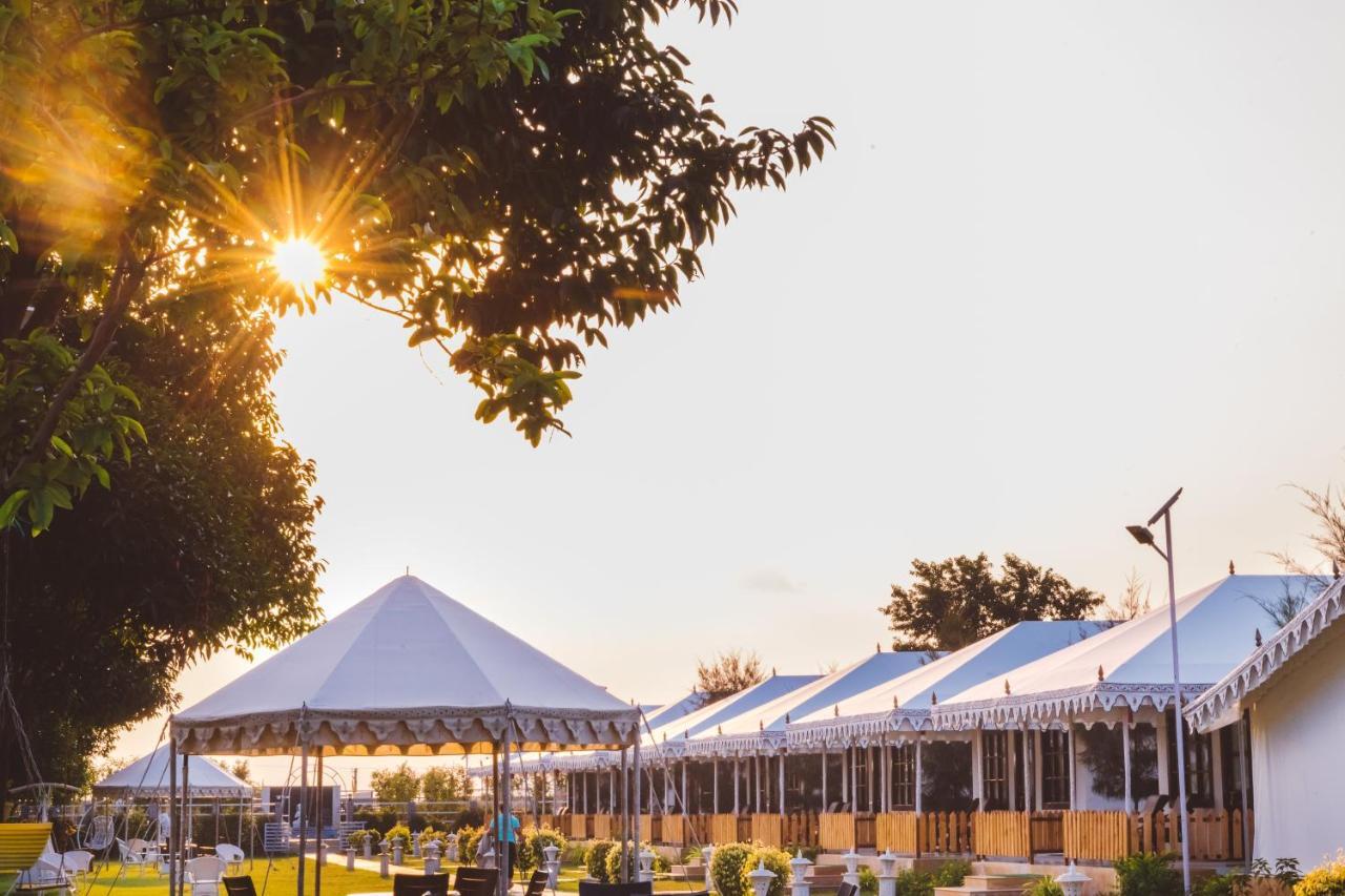 Rawai Luxury Tents Pushkar Hotel Exterior photo